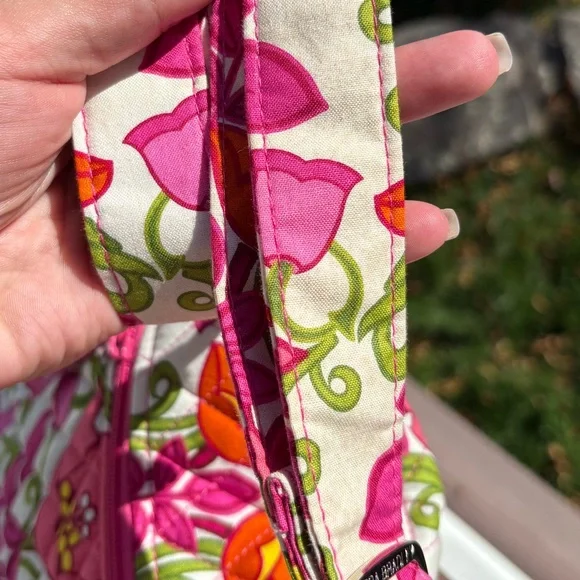 Vera Bradley Lilli Bell Crossbody - Picture 4 of 10